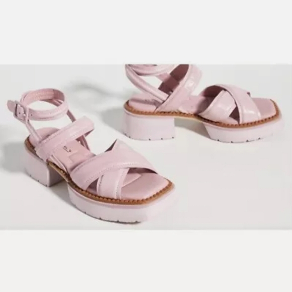 Elvio Zanon Cross Strap Sport Sandals - Picture 1 of 8